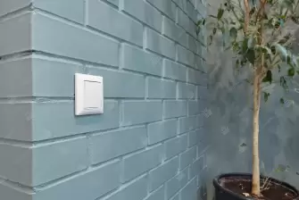 Отделка балкона гипсокартоном с покраской