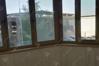 Отделка стен и потолка на балконе